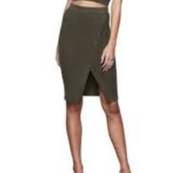 Good American Ribbed Front Slit Body Con Midi Skirt in Sage Size L NWOT - Picture 1 of 11
